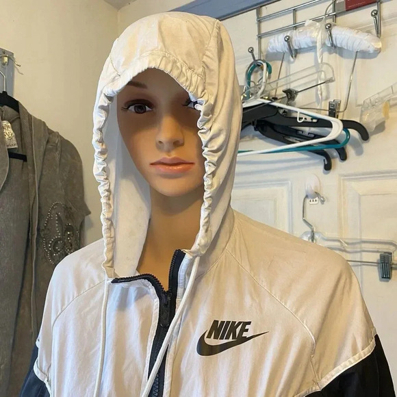 NIKE Womens XS Windrunner FullZip Jacket Hooded White Black Lightweight Pocket - Picture 4 of 10